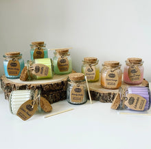 Load image into Gallery viewer, Apple & Cinnamon Soy Candle