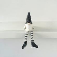 Load image into Gallery viewer, Winter Gonk With Legs