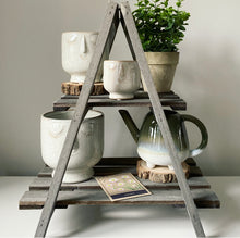 Load image into Gallery viewer, Natural Wood Slice - Small